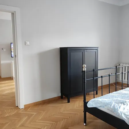 Shire Апартаменты